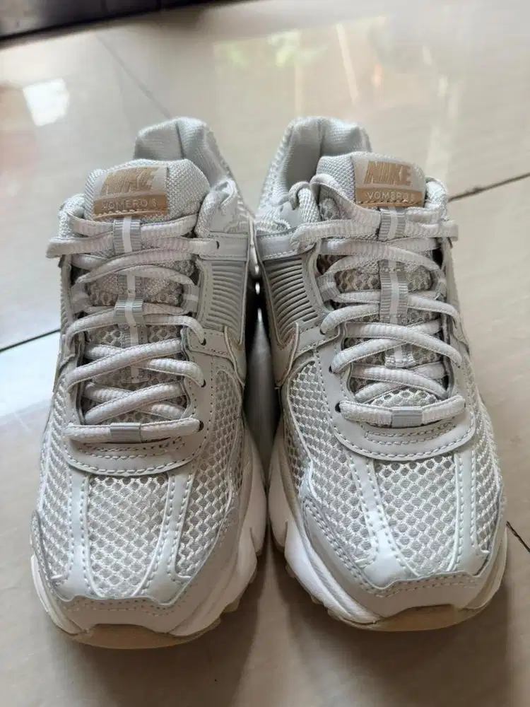 Nike Zoom Vomero 5 size 36 (22,5cm)