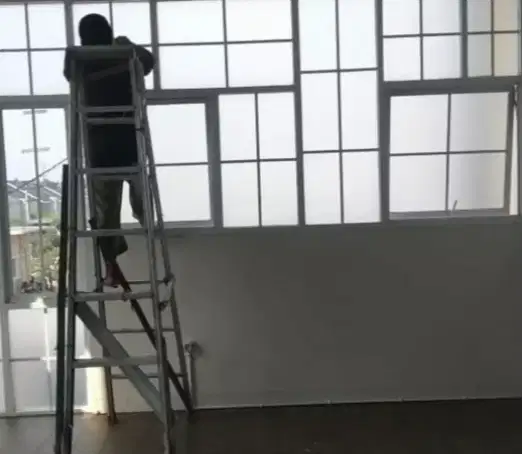 Vendor kaca film cutting stiker rumah sticker kantor sanblast gedung