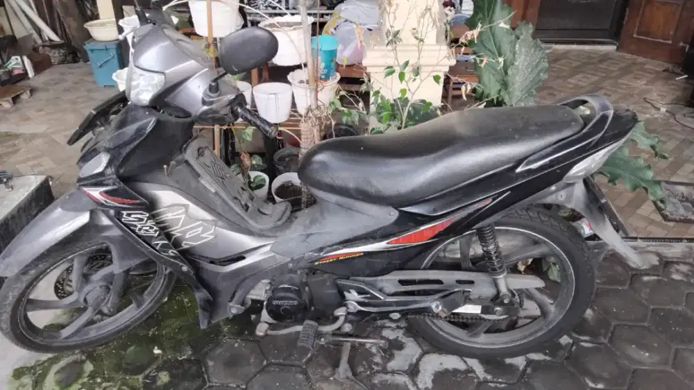 Suzuki Titan Tahun 2010 istimewa