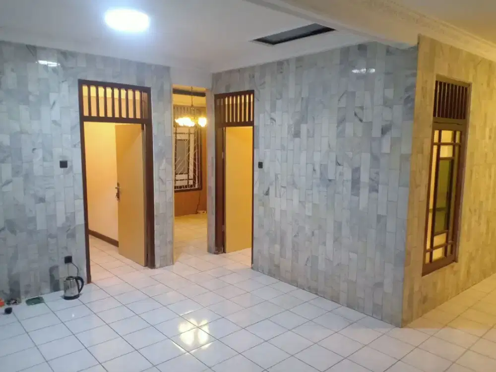 DIJUAL RUMAH 2 LANTAI SIAP HUNI DI TAMAN CIBADUYUT INDAH BANDUNG dkt Rs Immanuel Kopo, BPK Singgasana, GBI Mekar Wangi, Harpaan Kasih, Bintang mulia