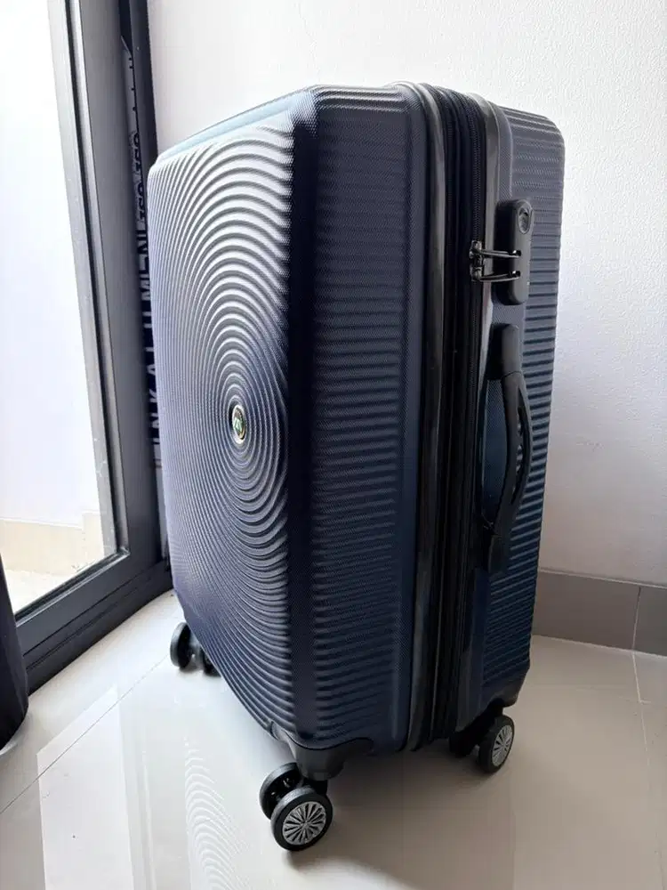 Koper kabin Polo geneva 24 inch biru navy