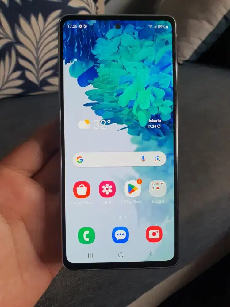 Samsung s20 fe 8/256gb