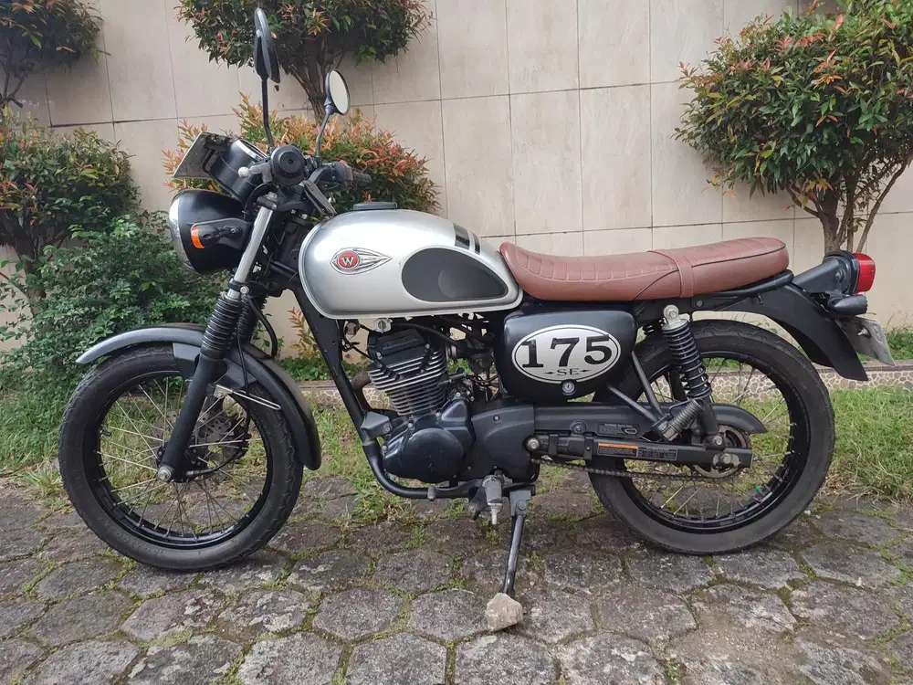 W175 TAHUN 2018 GANTENG