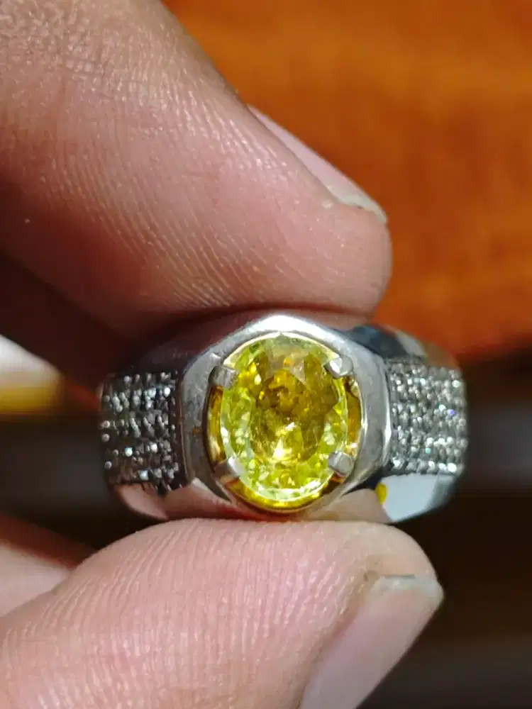 Natural Yellow Sapphire No Heat