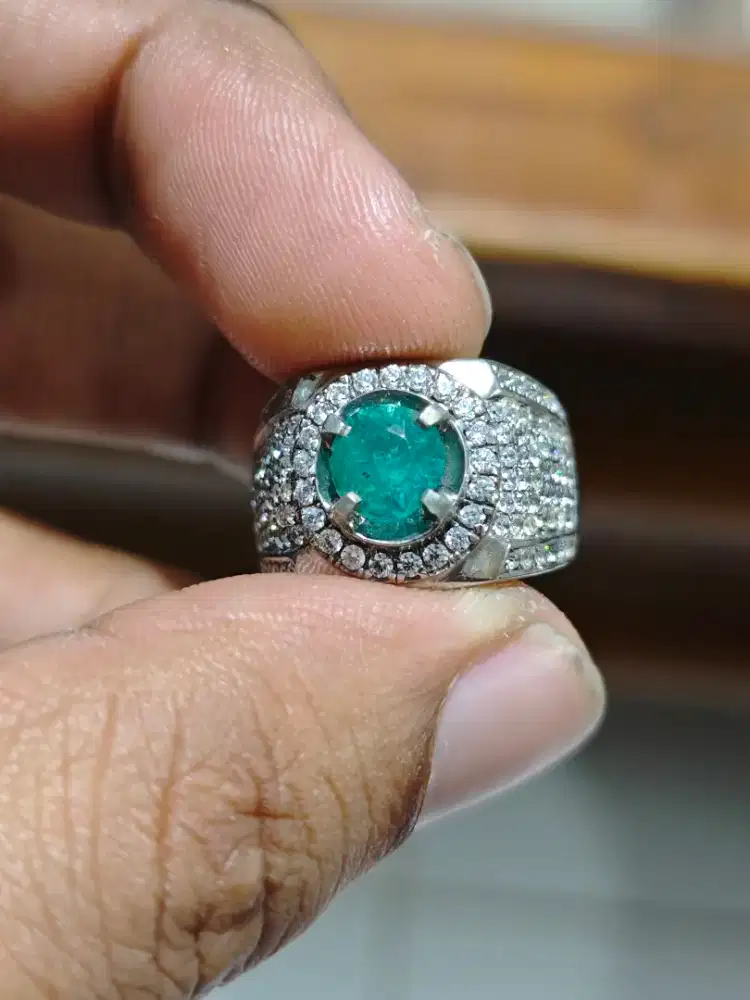Natural Emerald Beryl Zamrud