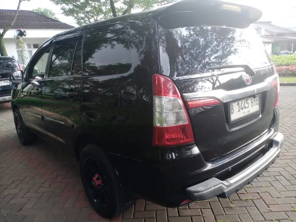 Toyota Kijang Innova 2013 Bensin