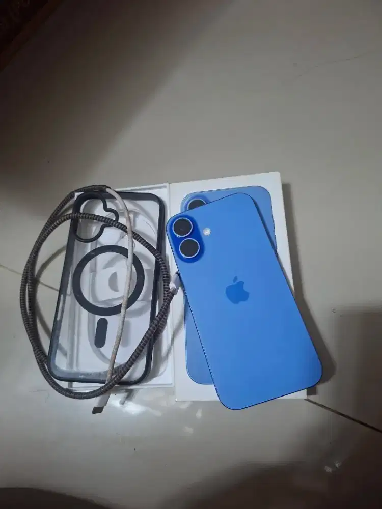 Iphone 16 128gb garansi resmi ibox