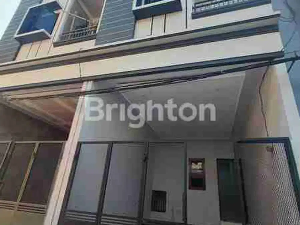 Rumah Baru 3 Lantai Minimalis di Pademangan, Jakarta Utara