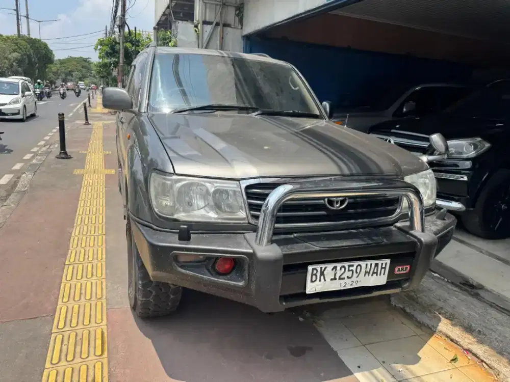 Toyota landcruiser diesel VX100 th 2001 siap pakai