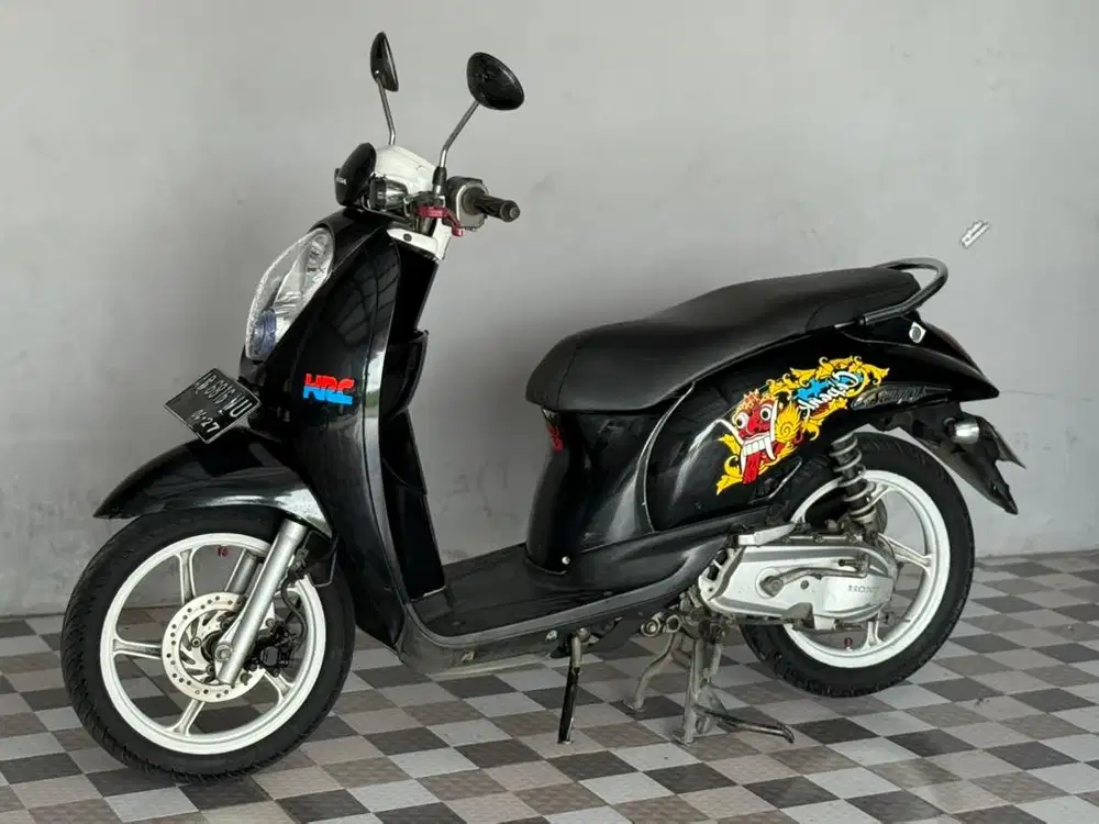 Honda scoopy 2012 lengkap ab