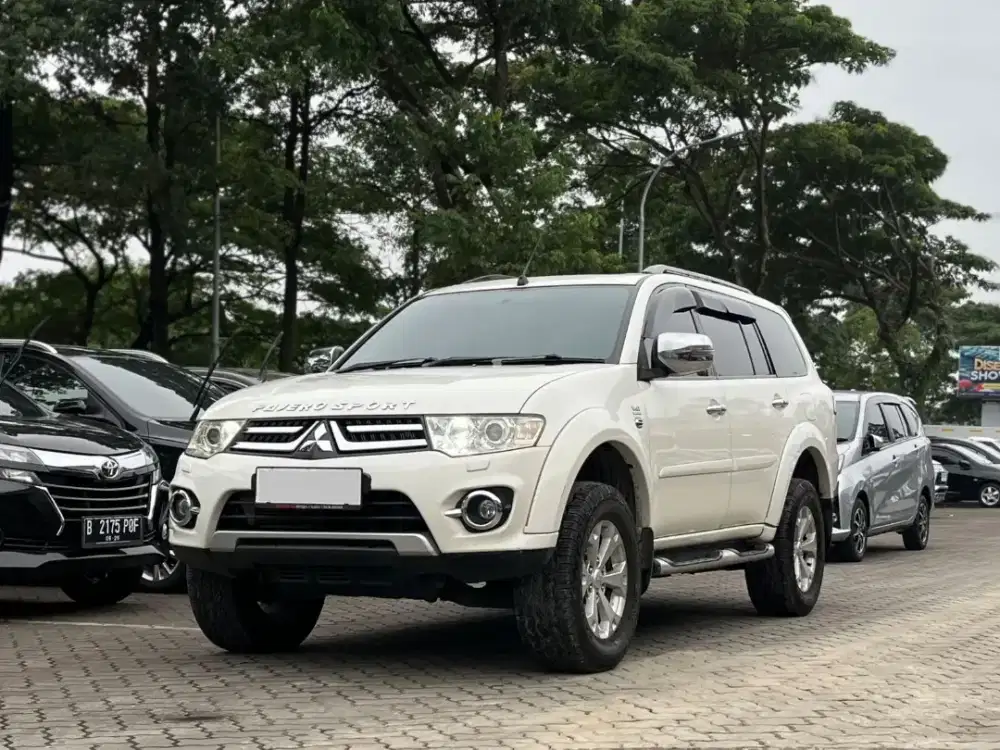 RAWATAN SIAP PAKAI!! MITSUBISHI PAJERO SPORT DAKAR AT 2014 PUTIH