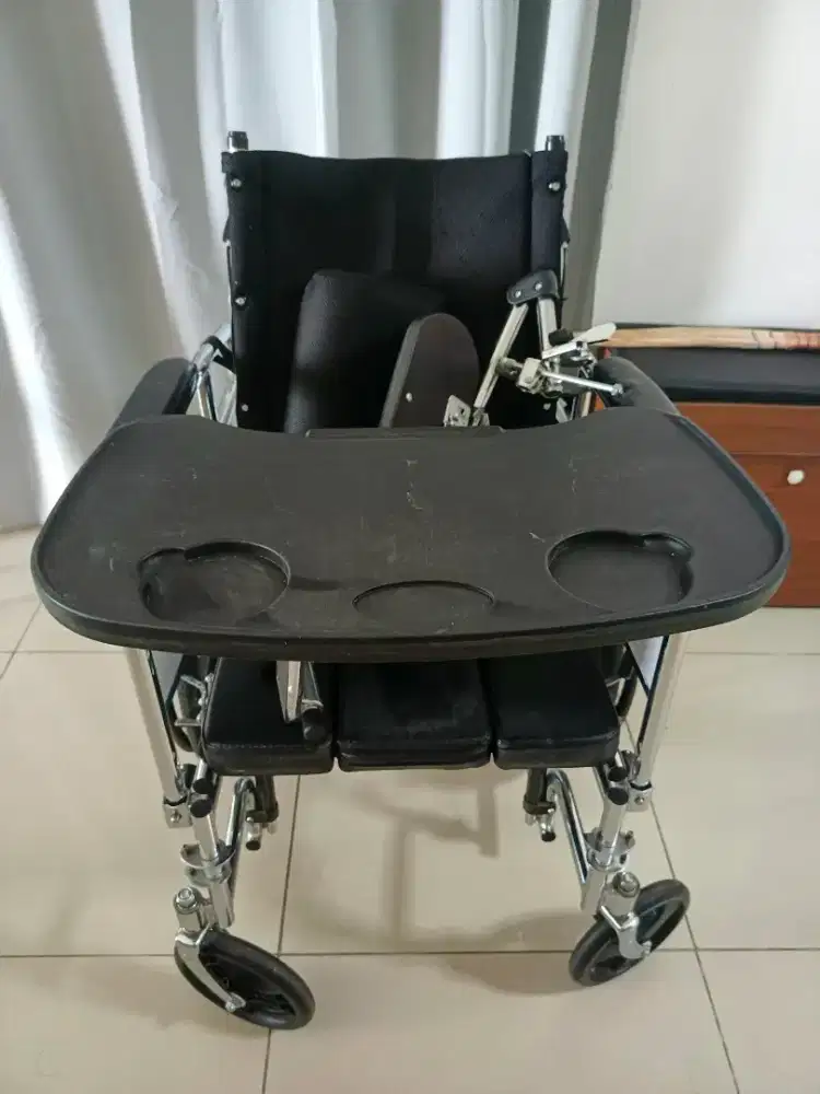 Kursi roda bekas merk brygir