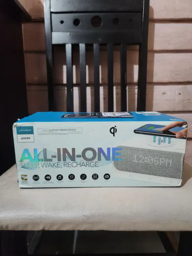 Speaker Anker Soundcore Wakey White Baru