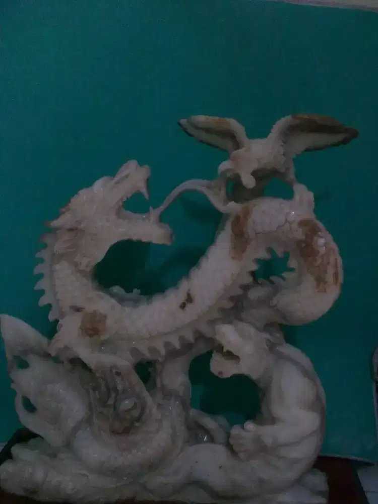 Barang Antik Naga Giok Dinasti Ming