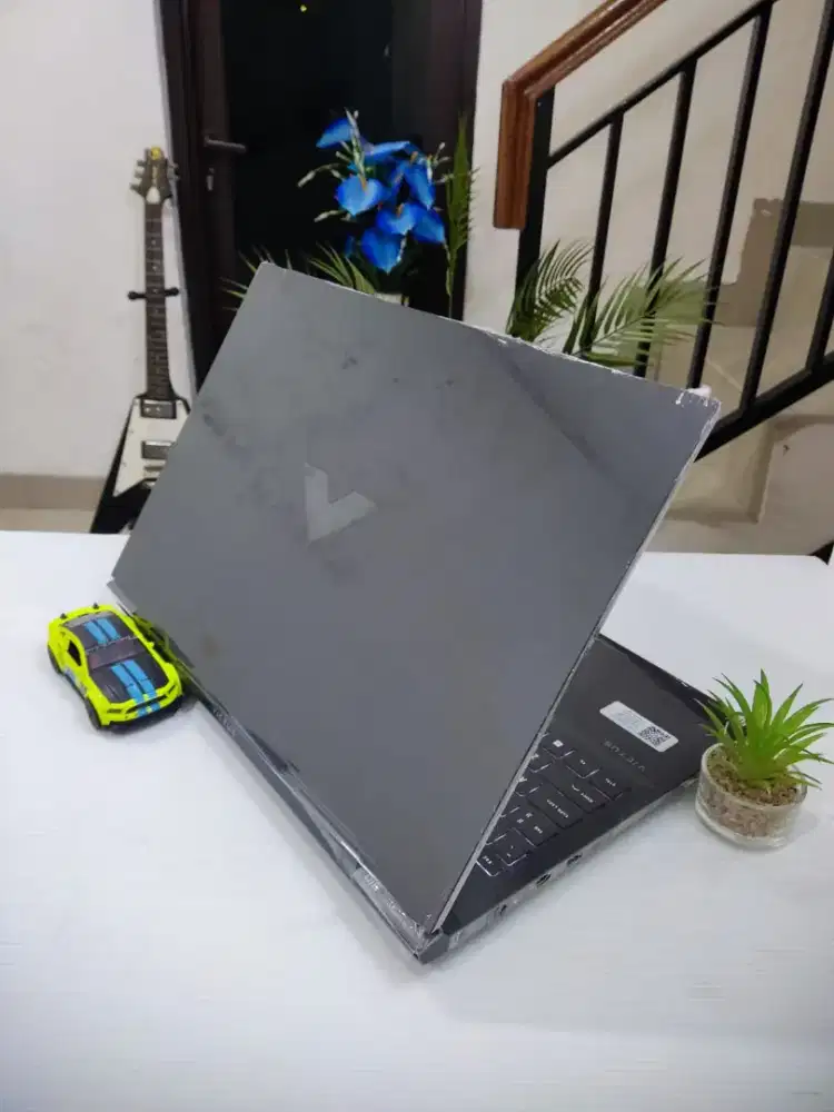 HP VICTUS 16 -F26