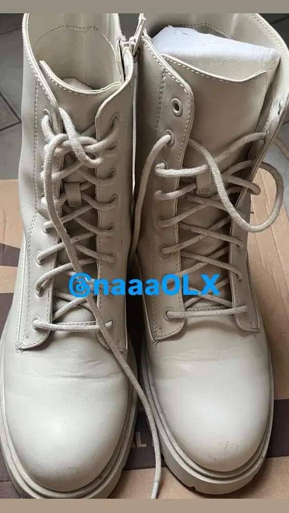 Sepatu Boots, Size 43