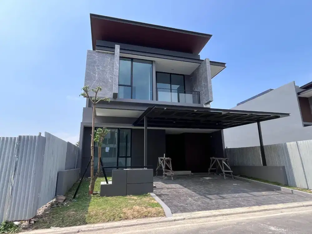 DIJUAL BARU RUMAH MEWAH CITRALAND 2 LANTAI Ada Rooftop Dekat UC dan Hokky, Pakuwon Mall