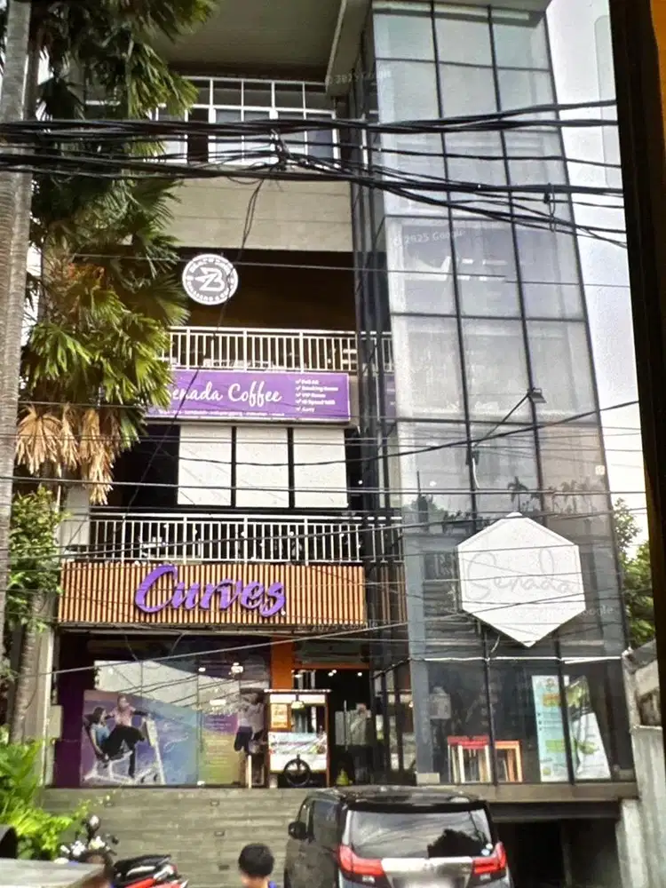 Loker billiard racker wanita