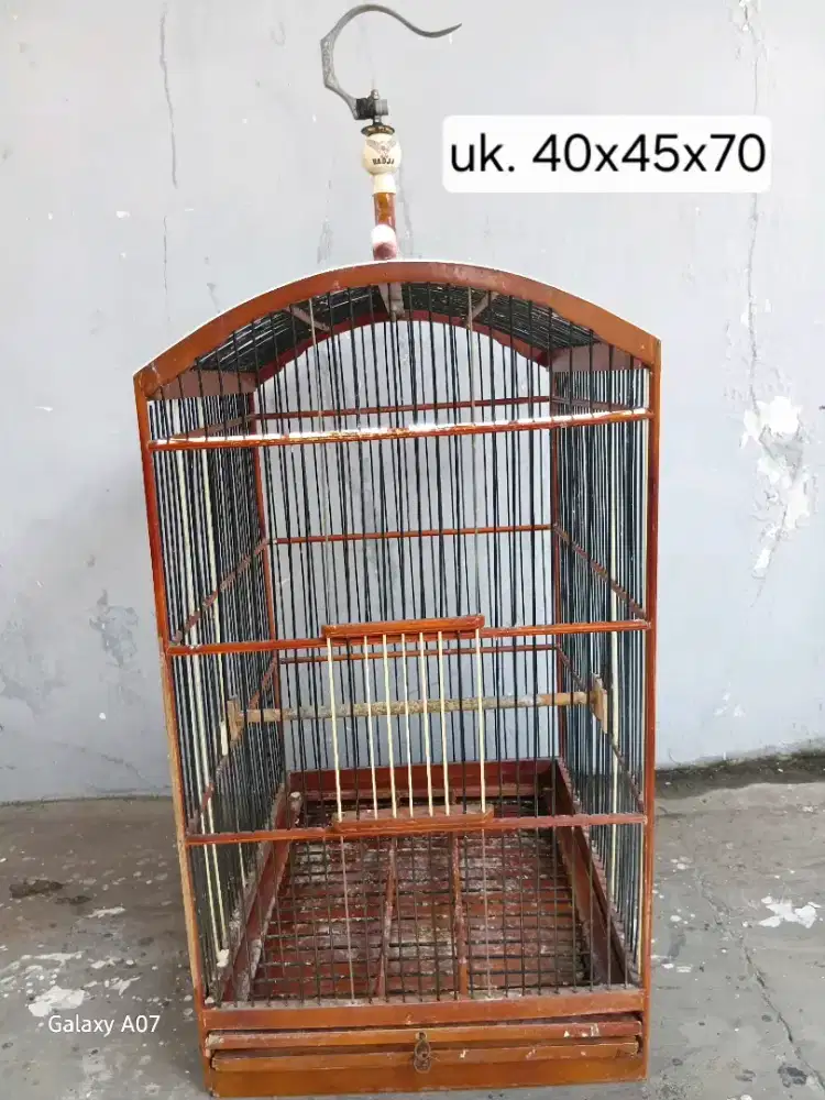 Sangkar burung layak pakai