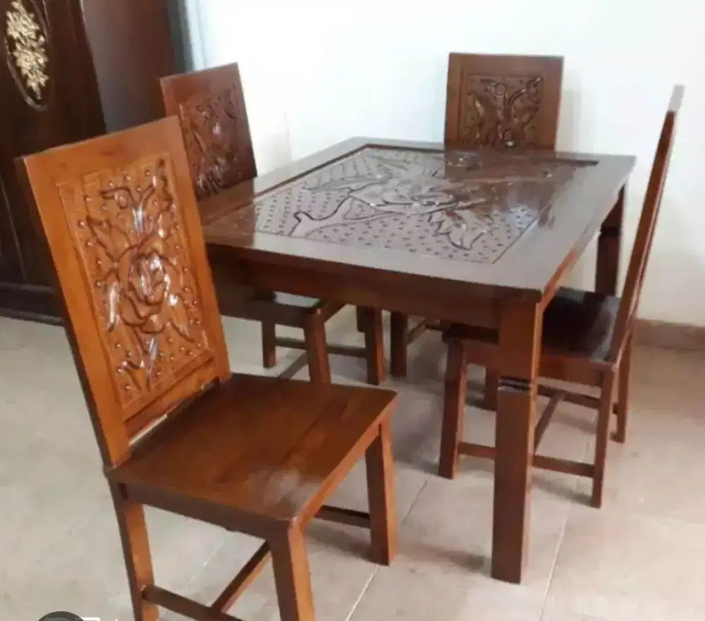 Meja Makan Kayu Jati