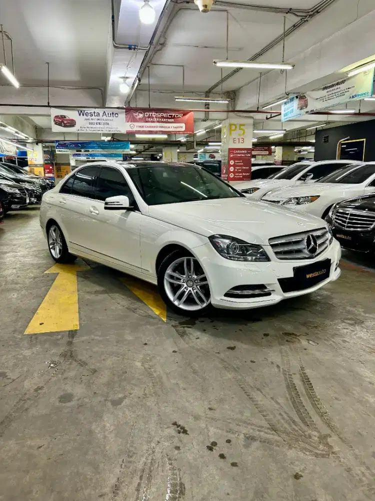 Odo 58rb Mercedes benz C300 Avantgarde 2012 nik 2011 Like New Mercy