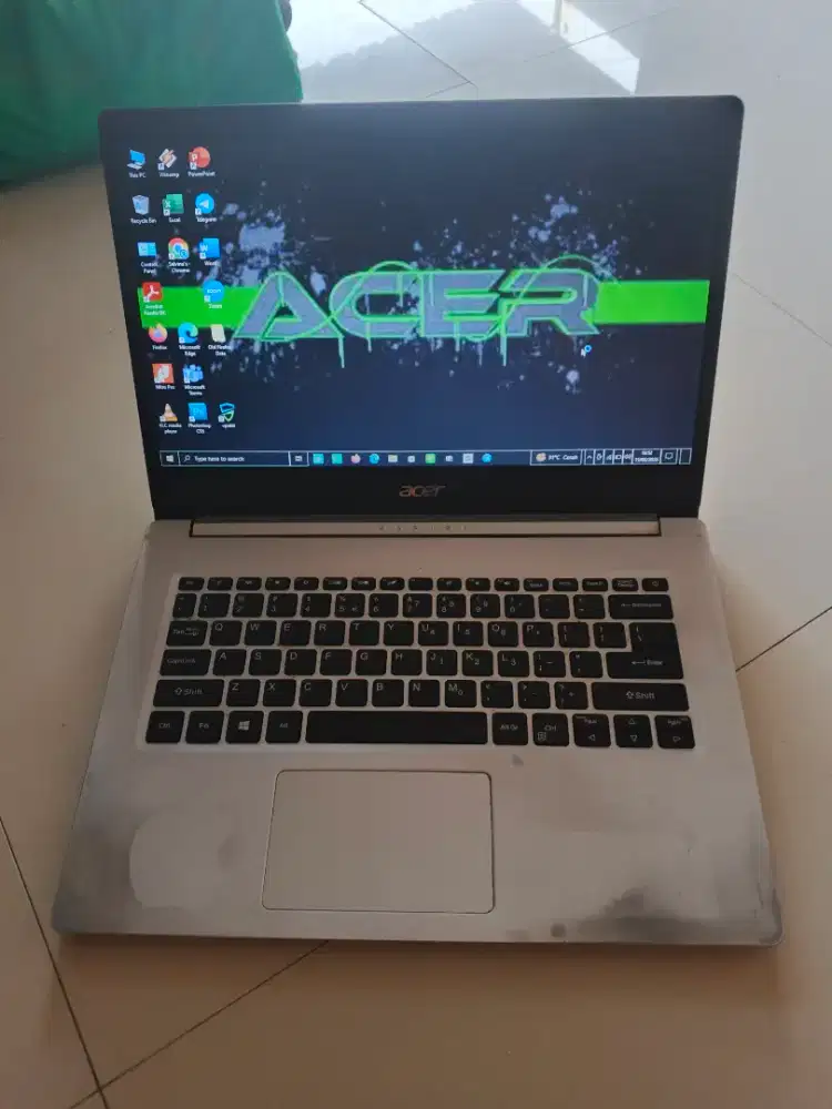 Di jual laptop Acer aspire sudah ssd