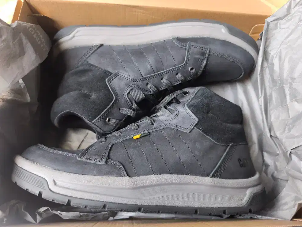 Sepatu CATERPILLAR APA CUSH MID BLACK