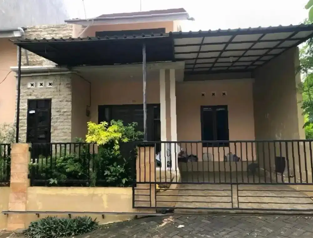 Rumah bukit cemara bulusan tembalang