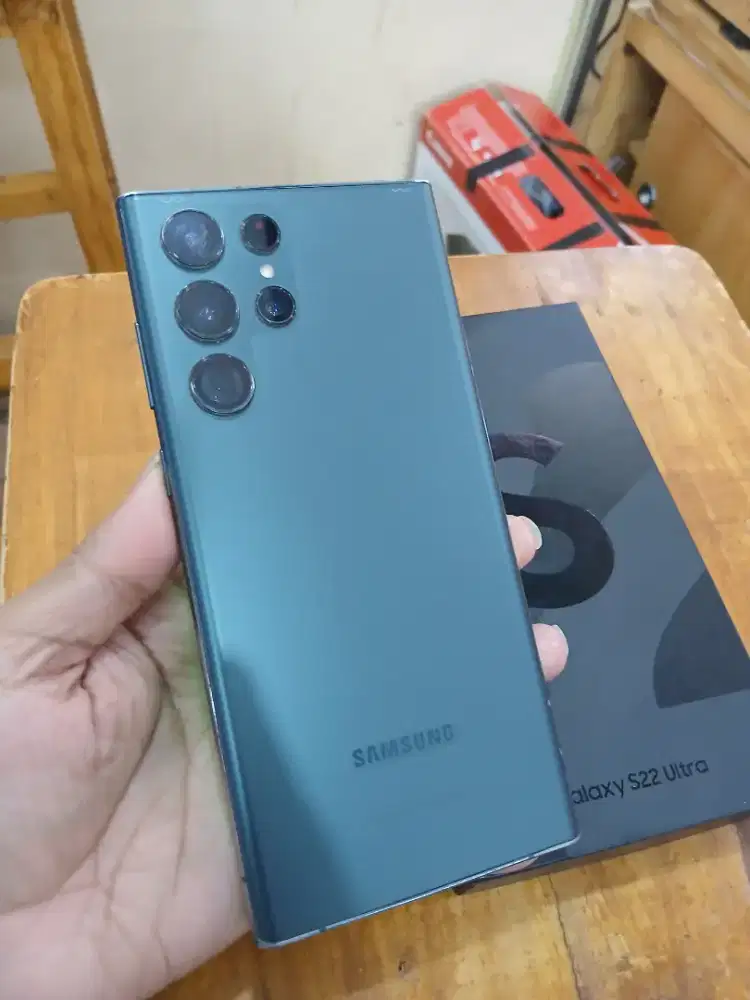 Samsung S22 ultra 12/256Gb green