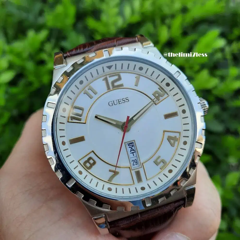 Jam tangan Guess Steel quartz ref W95064G2