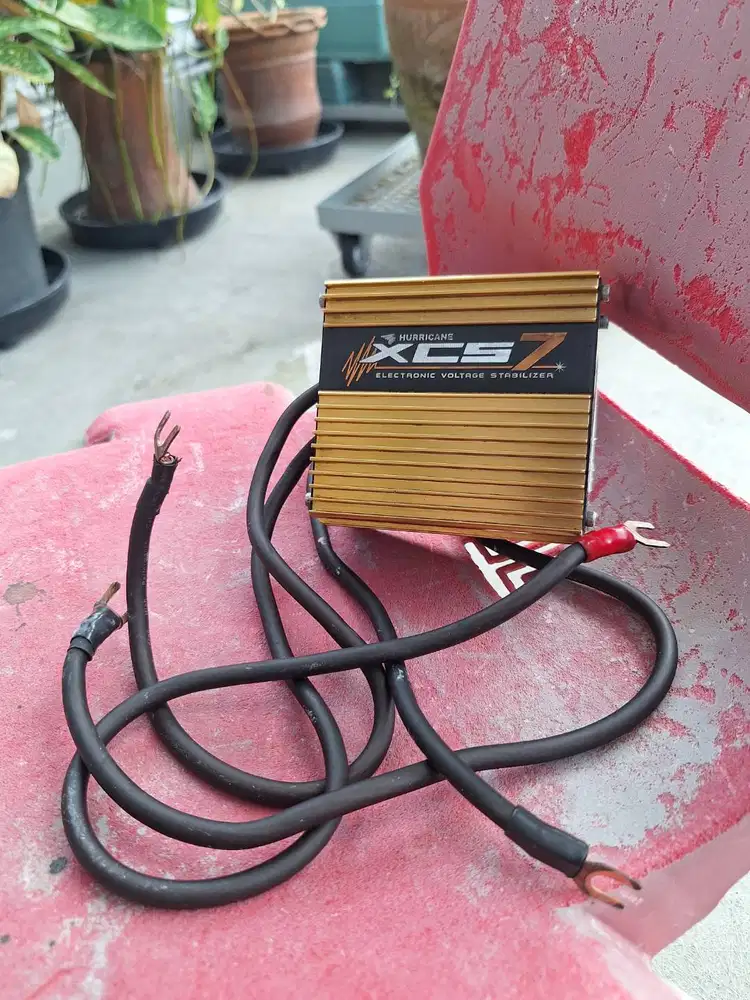 Hurricane XCS 7 - Volatge Stabilizer