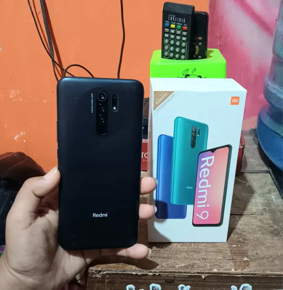Redmi 9 ram 4+1/64 Fullset.
