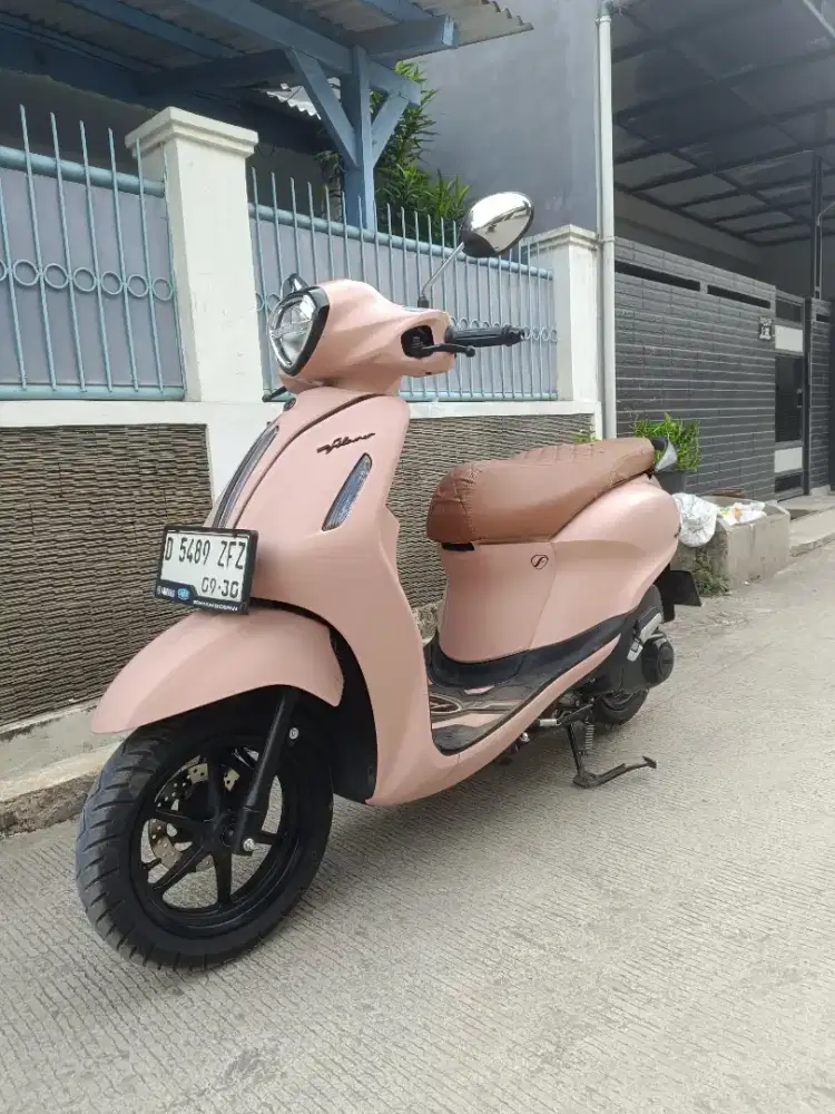 Yamaha grand filano 2025 mulus antik