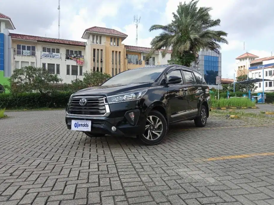 TDP 16JT, Toyota Kijang Innova 2.4 G Solar-AT Hitam 2021