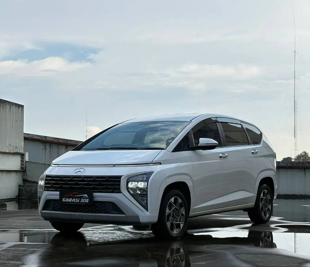 Hyundai Stargazer Style AT IVT Tahun 2022 Warna Putih Pajak 12-27 km66