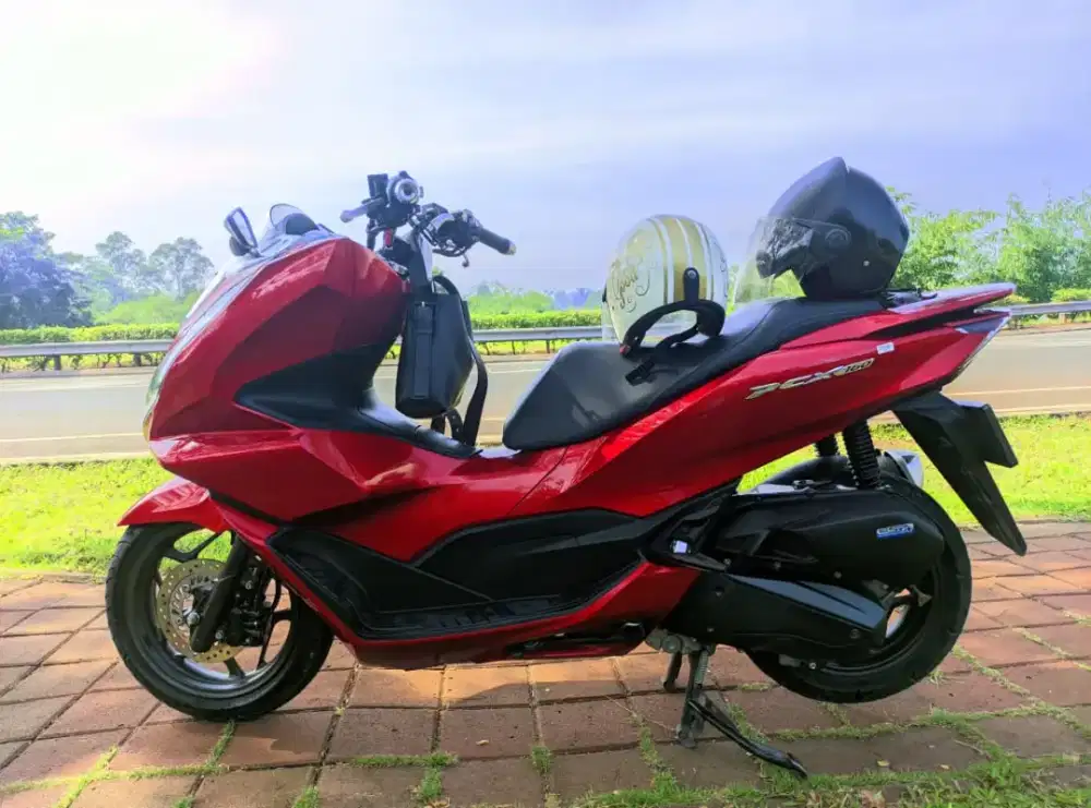 PCX 160 Non ABS atas nama pertama dan KM rendah