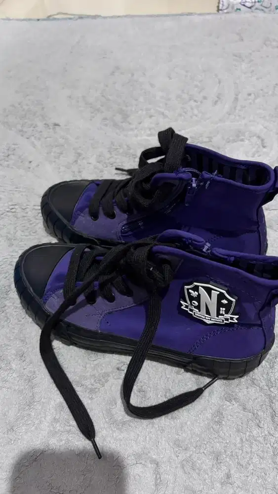 Sepatu Anak Wednesday ZARA ukuran 33