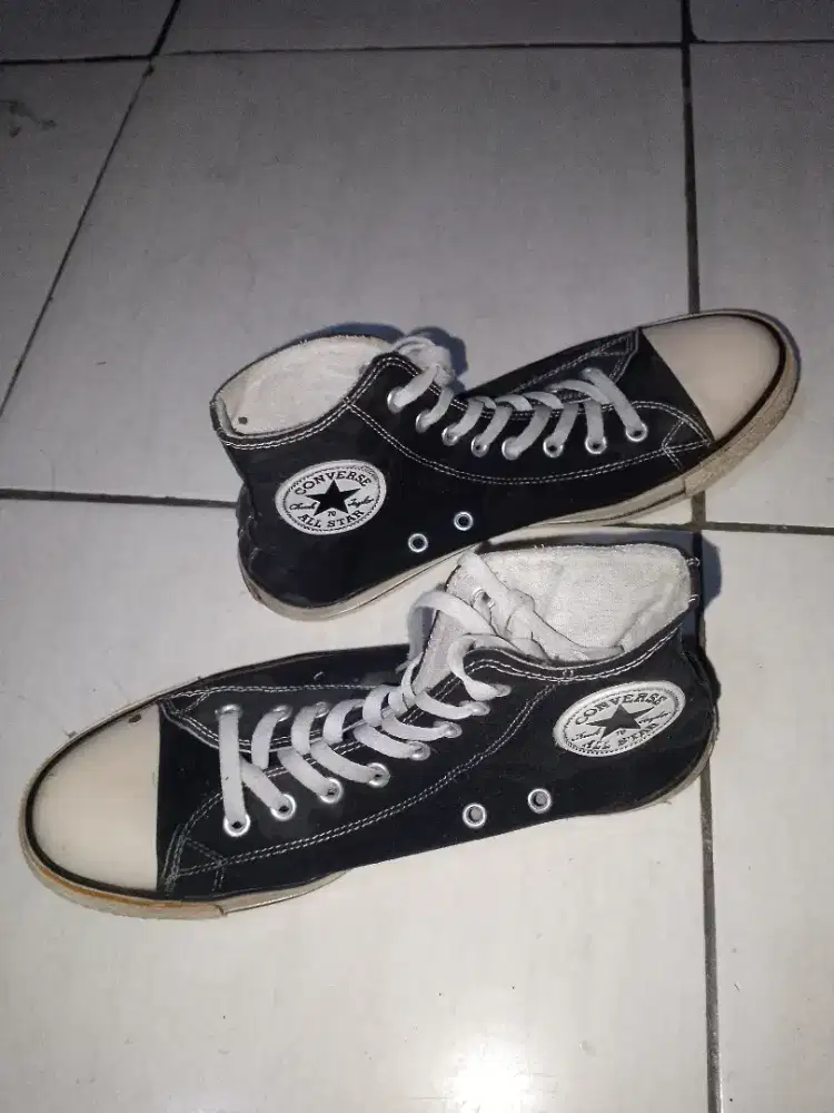Dijual sepatu masih mulus original