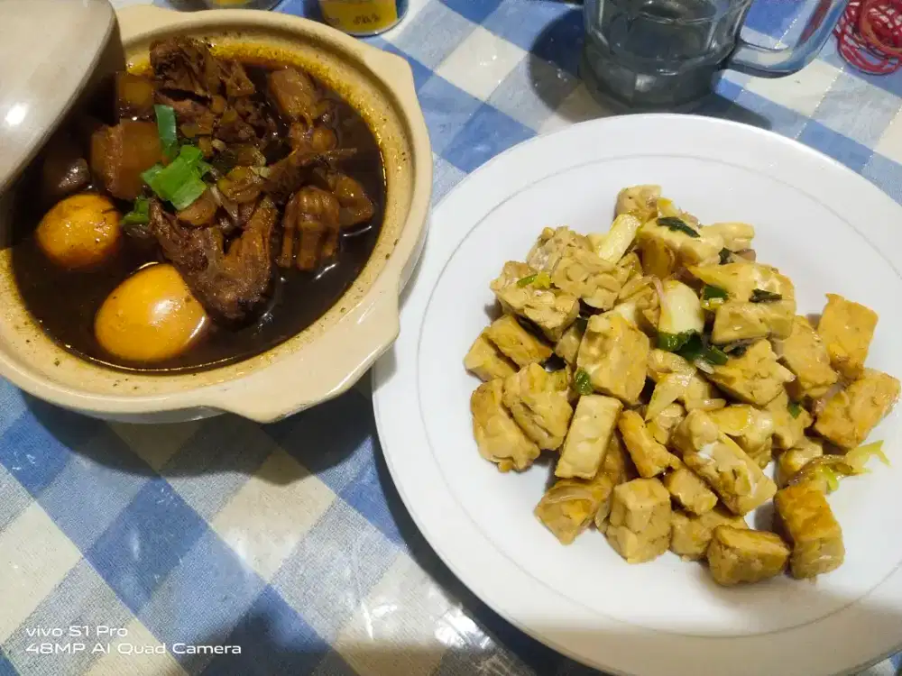 Chef Mencari Pekerjaan Tetap