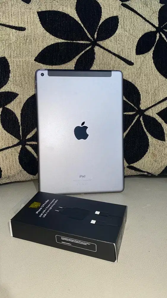 IPAD 6 (32GB) BLACK