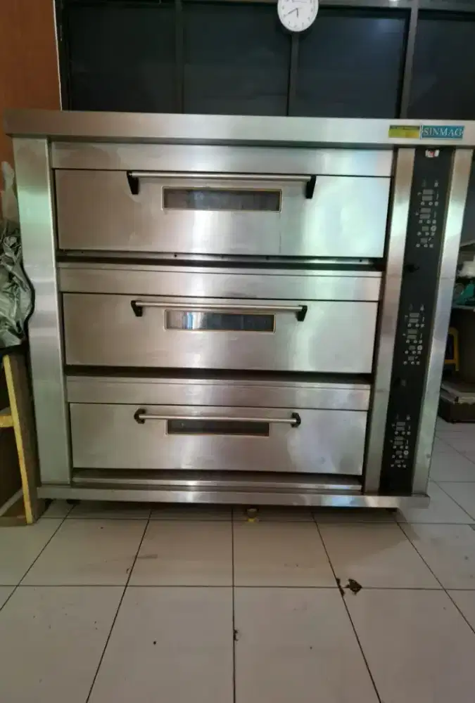 SINMAG OVEN 3 DECK