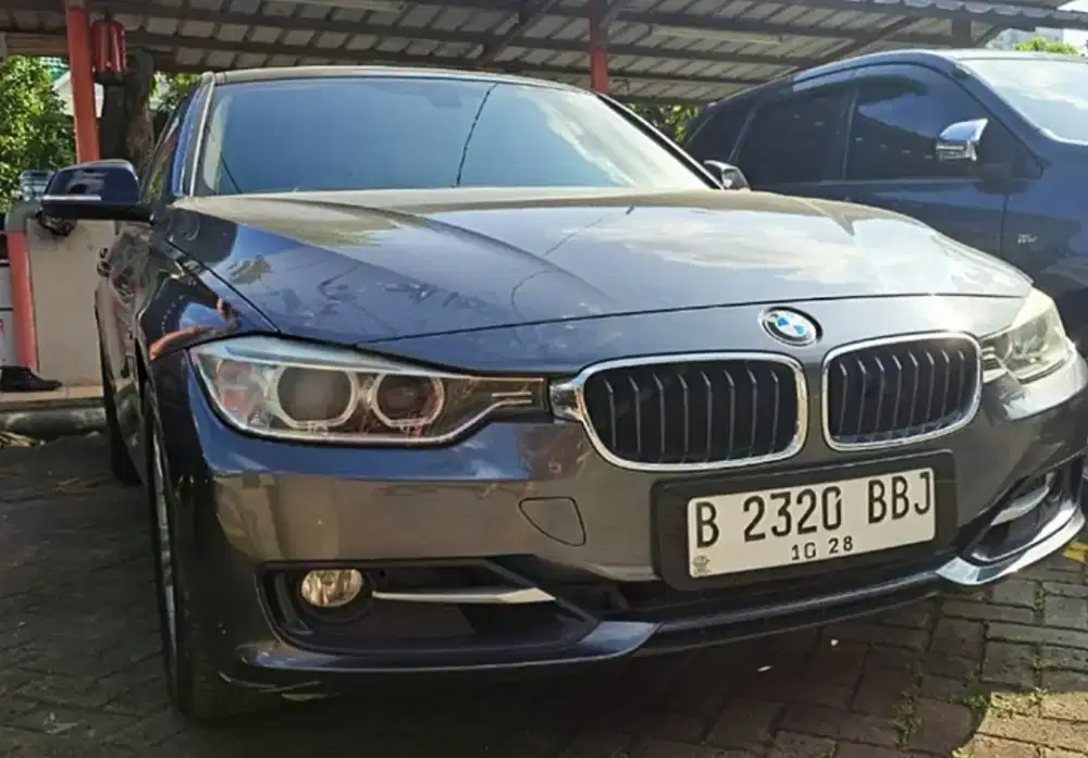 BMW 320i KM70rban
