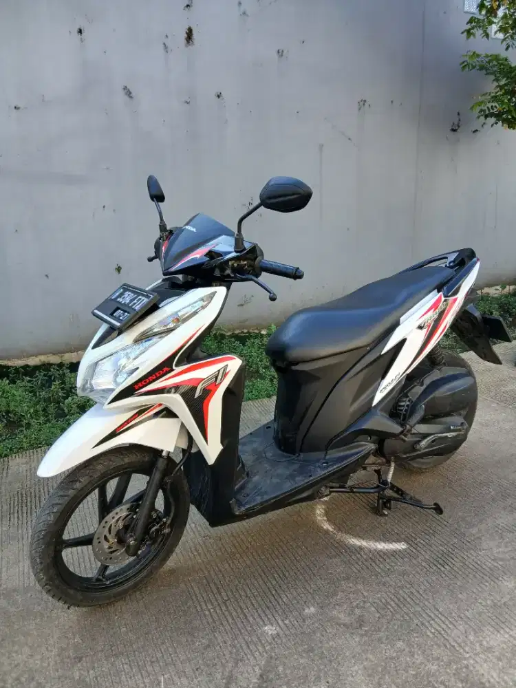 Honda Vario 125 fi Cbs KZR thun 2014 muluss siapp pakai