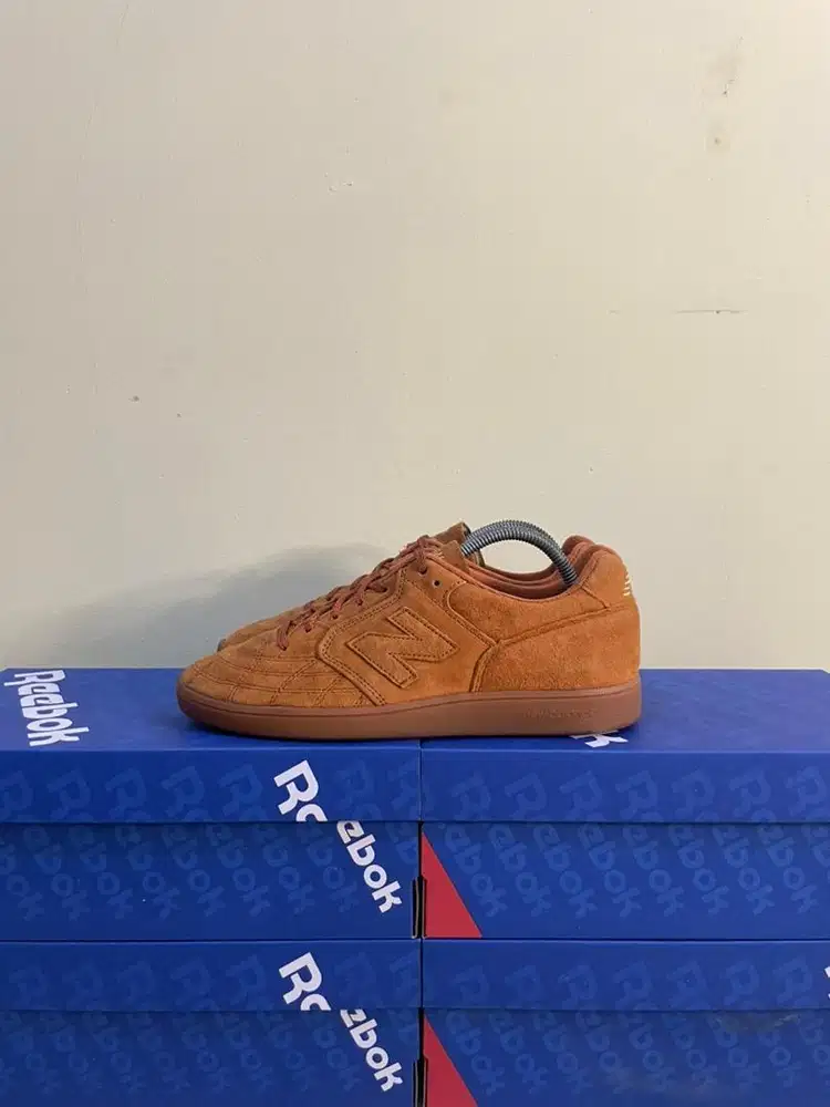 42 - Sepatu New Balance EPIC TR D Orange Made in England Bekas Second