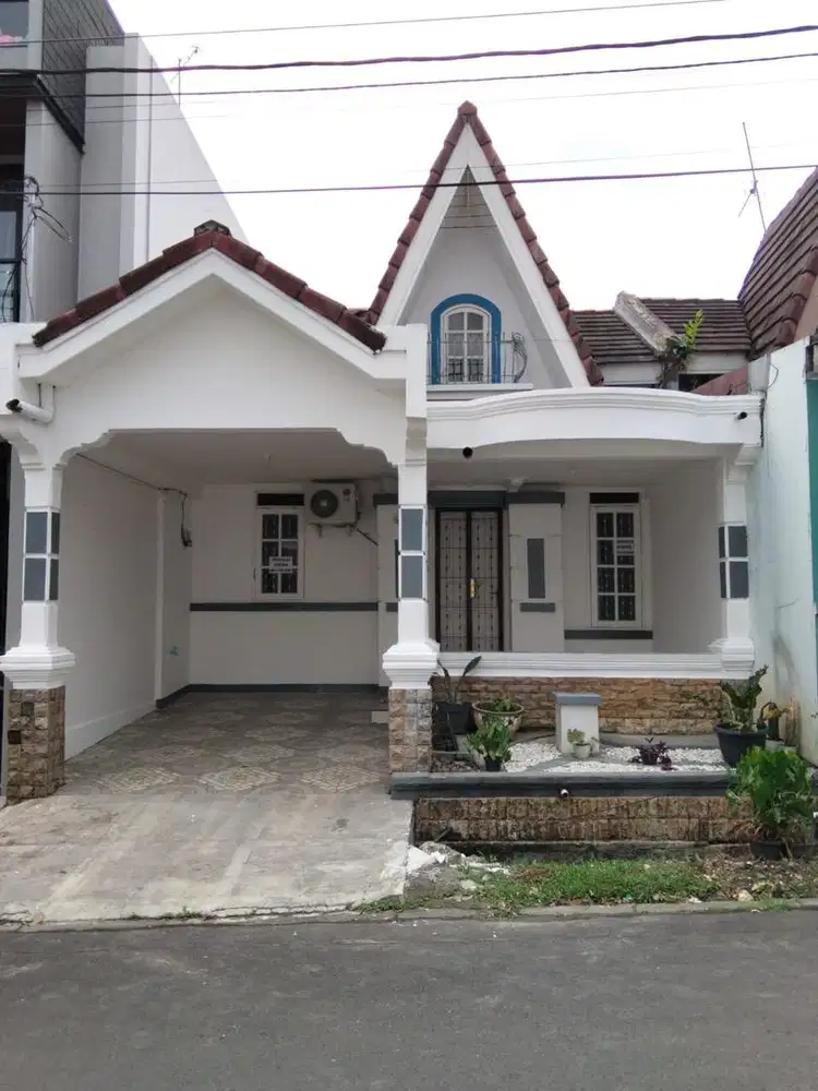 Disewakan rumah baru direnovasi