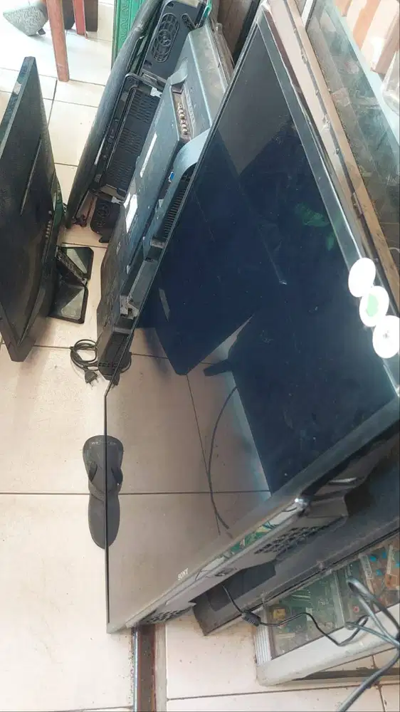 Dijual smart tv sony 43 inch