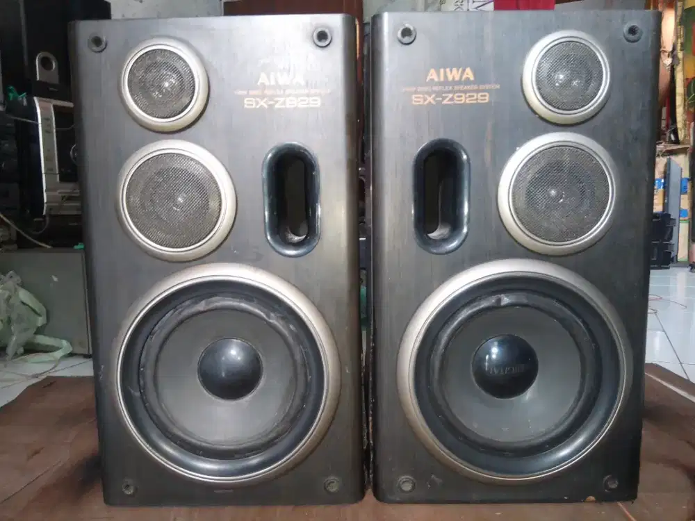 Aiwa hi series speaker 8 in 3 way, big power, box kurang mulus