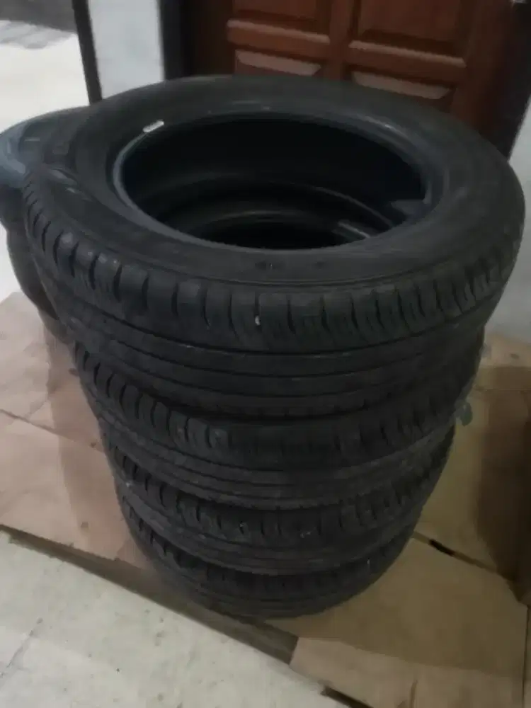 Dunlop 185/65/R15. Produksi 2025