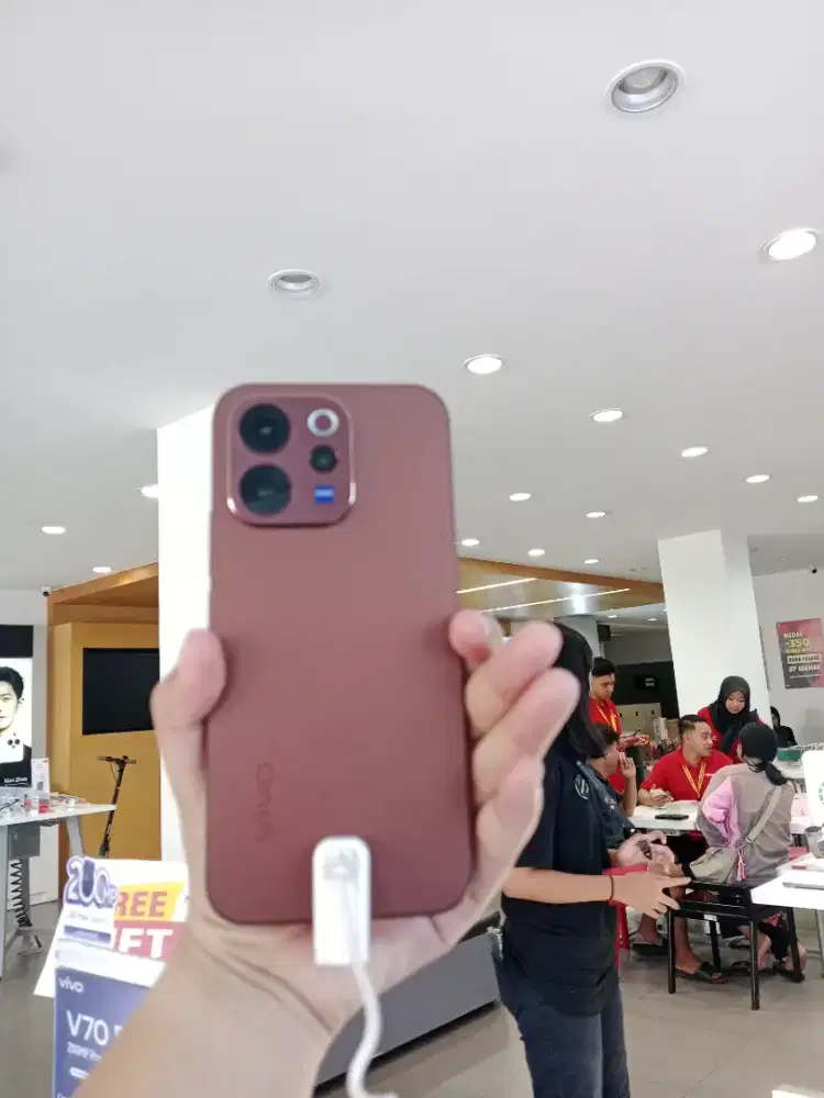 VIVO V70 5G BROWN