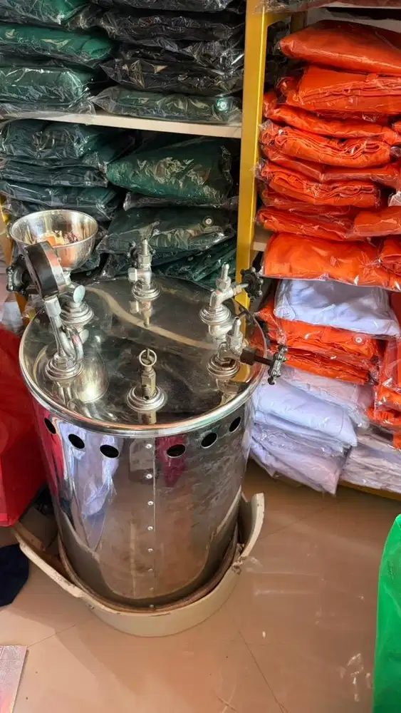 Setrika uap 25 liter masih gress